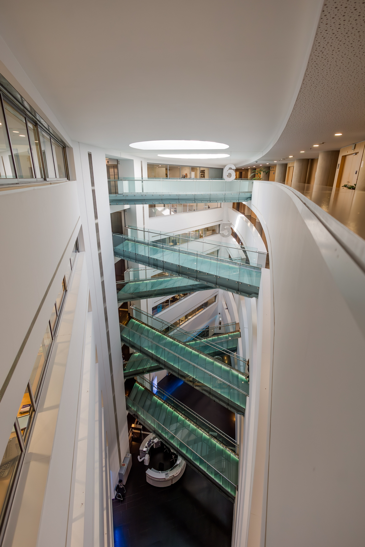 Ethniki Asfalistiki--10